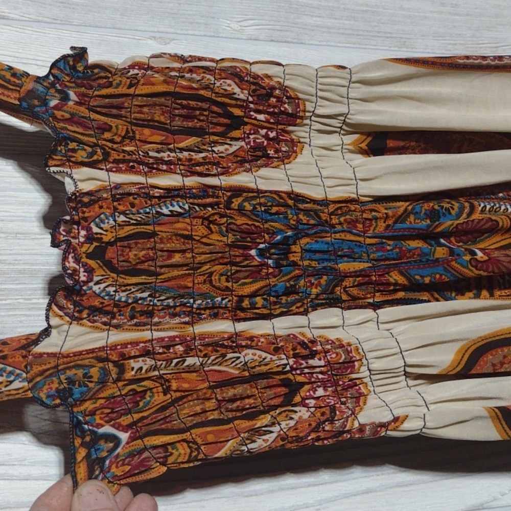 Pretty Silk Dress - Picture 4 of 11